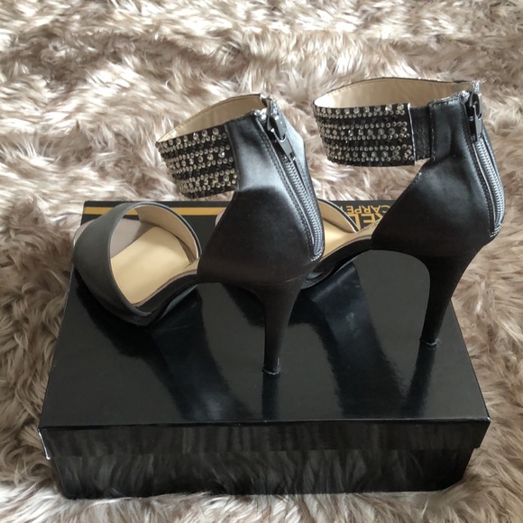 Stilettos Heels With Rhinestone Ankle Strap - Picture 5 of 9